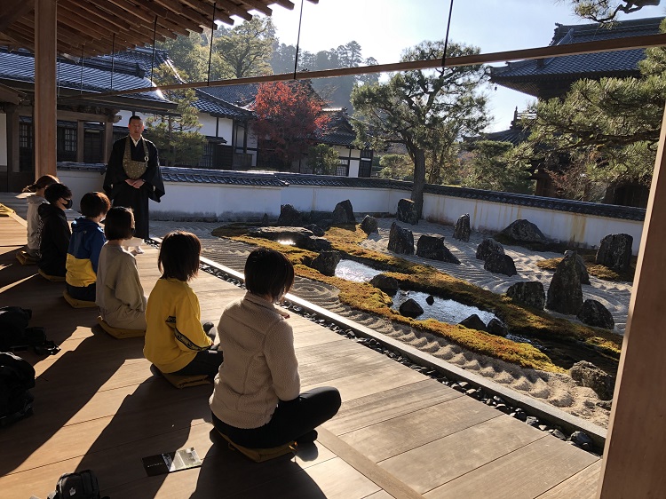 漢陽寺の座禅体験