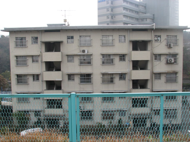 周南第2住宅8棟外観