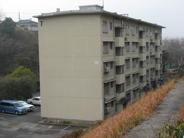 周南第2住宅7棟外観