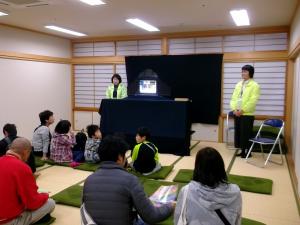 こどもゆめまつりで紙芝居の様子