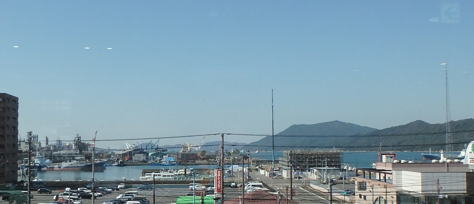 JR徳山駅から見る風景