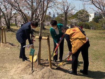 桜の森植樹式