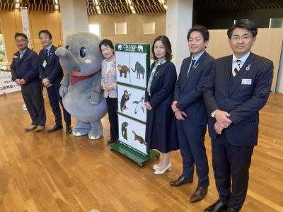 動物園案内看板