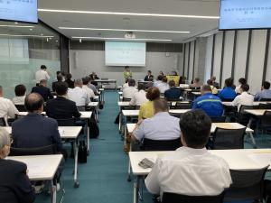 総会の様子