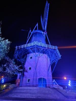 ゆめ風車ブルーライトアップ_3