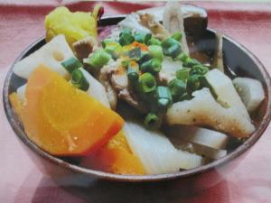食感を楽しむ！地産地消15品目のスーパーおかず豚汁