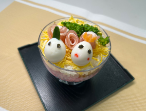 おひなさまカップ寿司