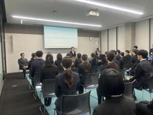 挨拶の様子