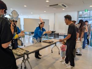 試食配布