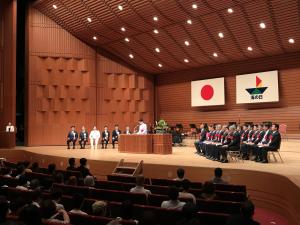 挨拶をする市長