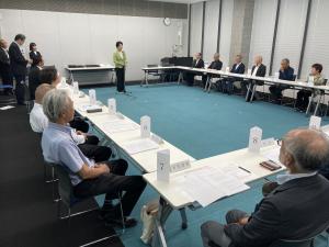 挨拶をする市長