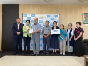 記念撮影の様子