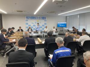 挨拶をする市長