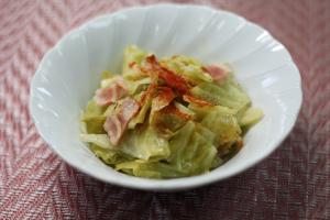 キャベツのワイン蒸し