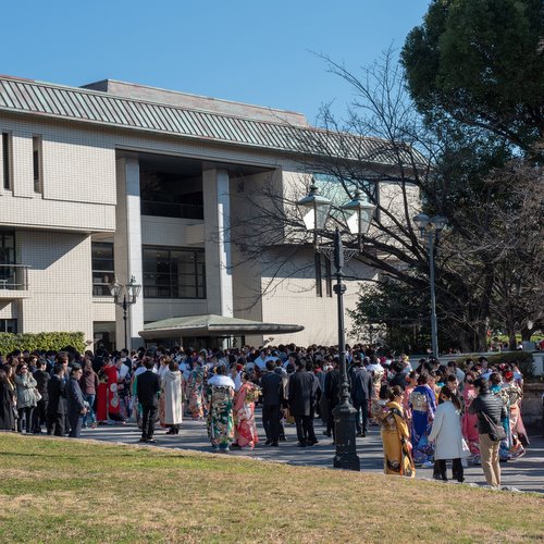 元旦の日の出の様子が写っています。